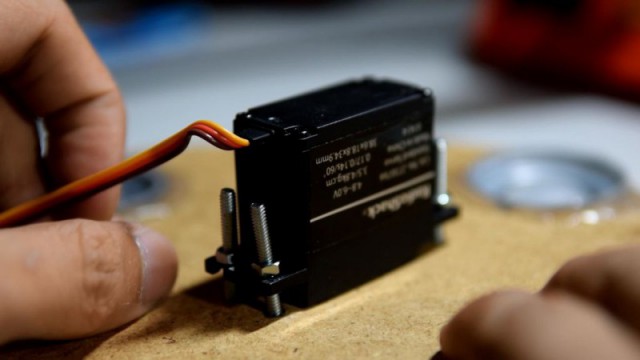 Филиппинский подросток собрал копию робота BB-8 из «Звездных войн»