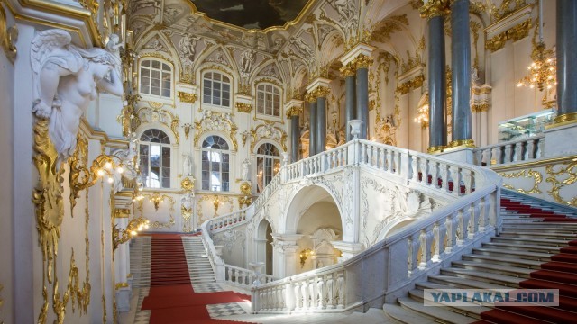 Так жить нельзя: нефтяников Сургута завалило золотом