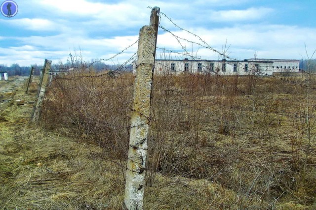 Заброшенный ракетный арсенал бывшего военного аэродрома "Кулон" в Переяславке