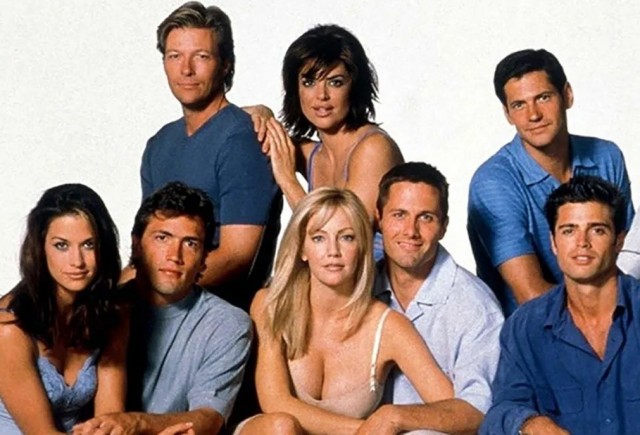 10 самых желанных актрис сериалов 90-х, фото