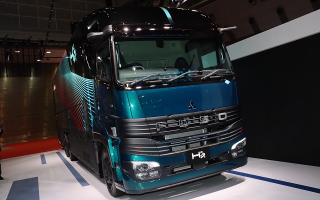 Mitsubishi Fuso экспериментирует с водородными грузовиками