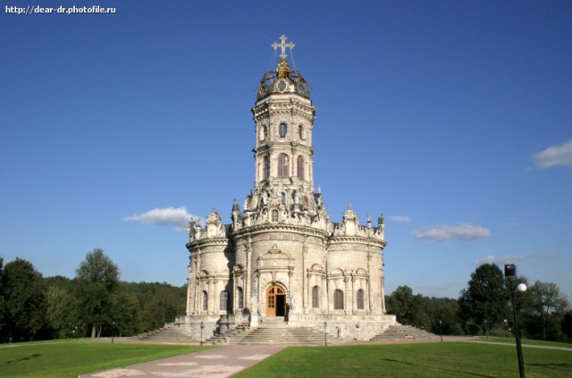 Самые красивые храмы России