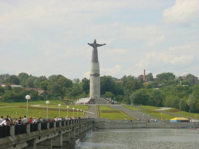 50 крупнейших городов России и США