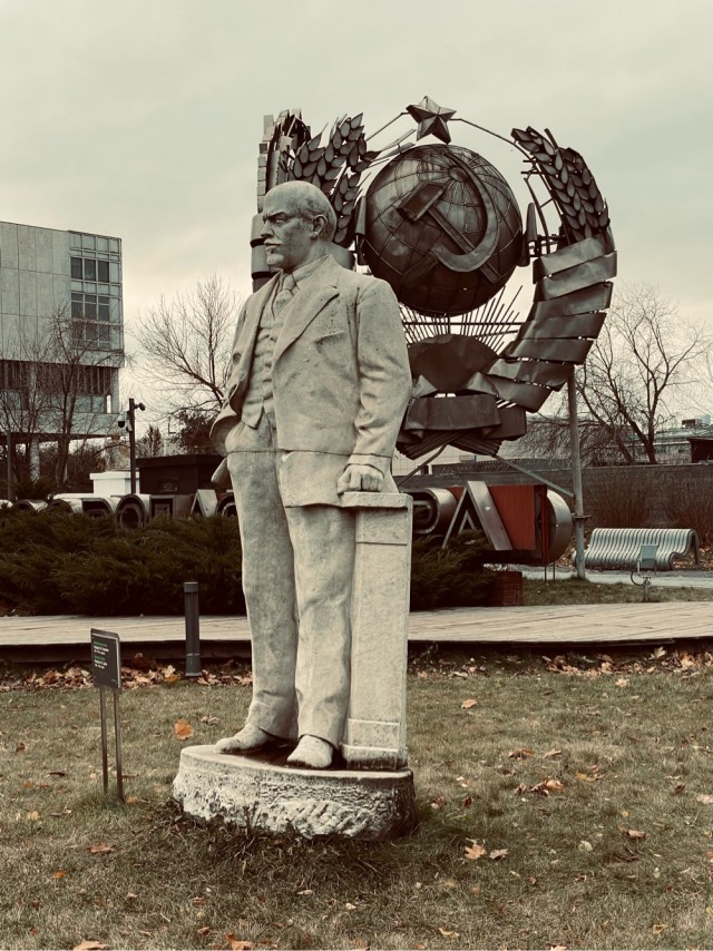 Ко Дню 7 ноября