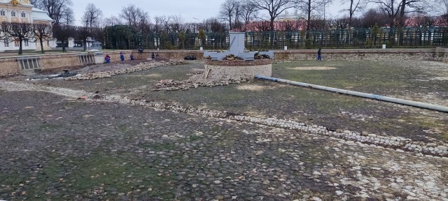 Как запускают фонтаны в Петергофе