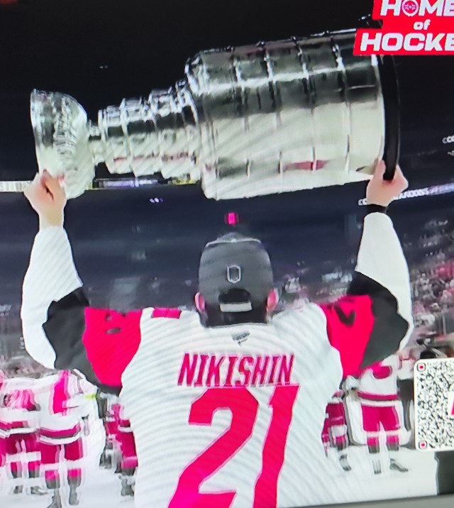Сегодня новый обладатель кубка Стенли? Да Carolina Hurricanes!