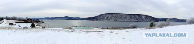 Парень в русской рубашке