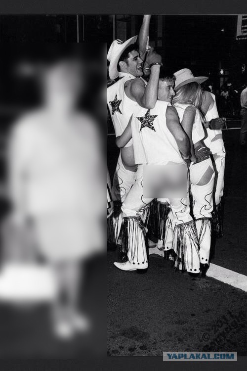 Необычный участник гей парада