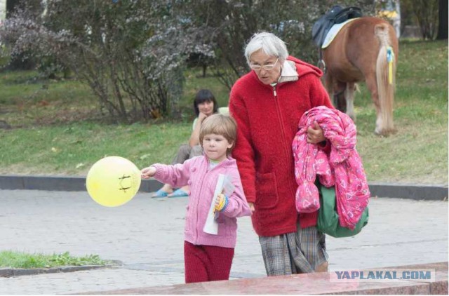 Женщина родила дочку в 67 лет. Вот как они с дочкой выглядят сейчас