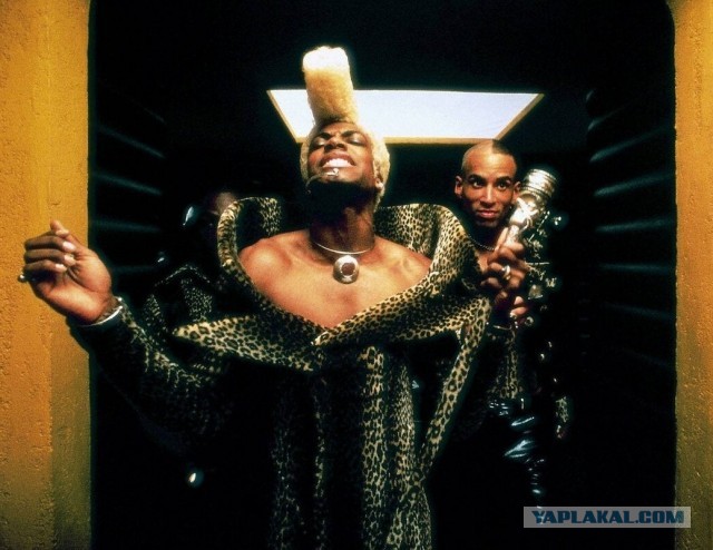 Он просто обязан был быть ведущим открытия этой олимпиады!⁠