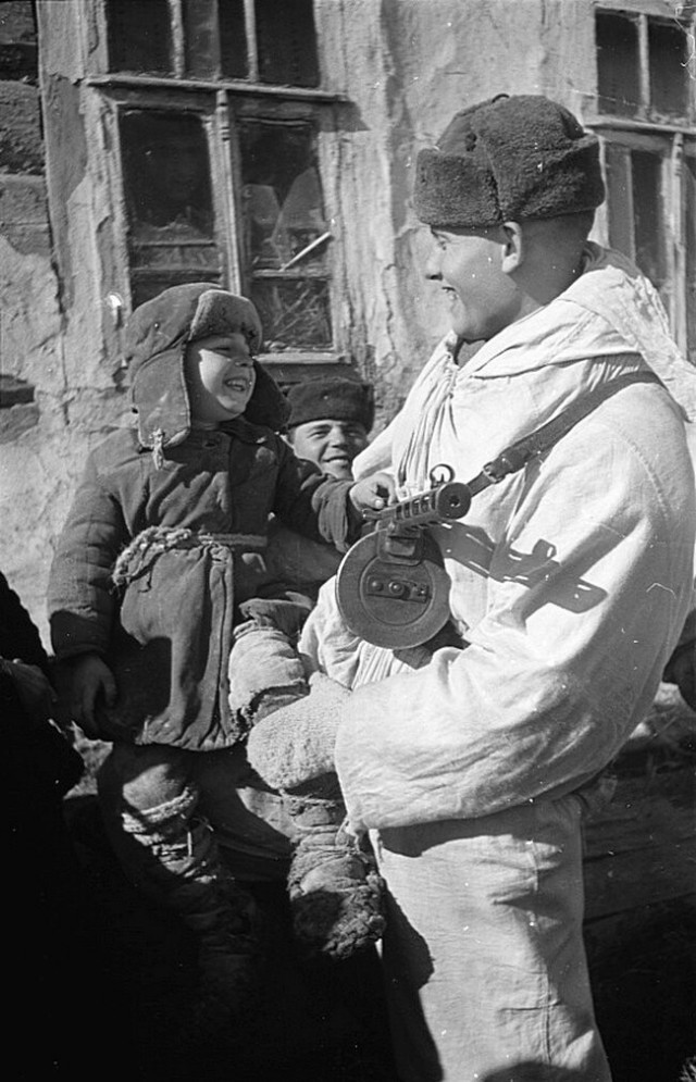 Они сражались за Родину. Фотонаследие Семена Осиповича Фридлянда.