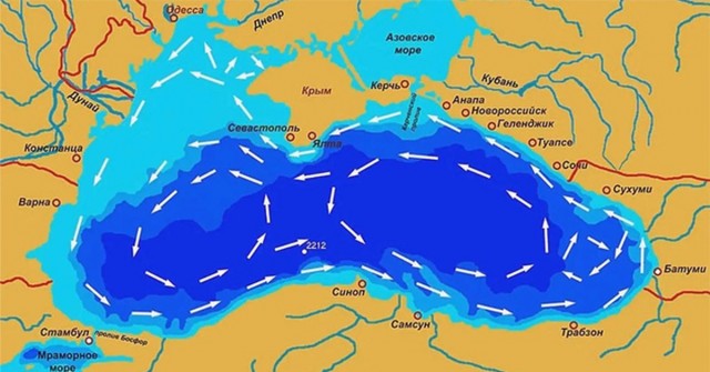 Нефтяное пятно площадью 10 тысяч "квадратов" обнаружено в Черном море