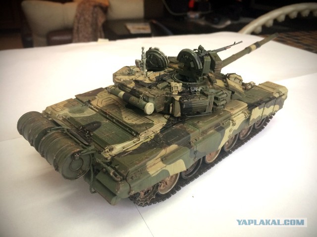 Модель танка Т-90А в масштабе 1/35