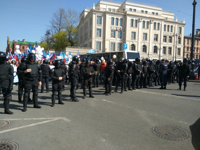 Вот те, бабушка и юрьев день... Сказочный первомай