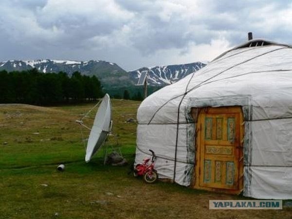 Убежим от кризиса (10 фото)