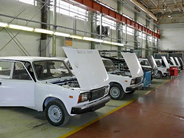 На АвтоВАЗе вновь приступили к сборке карбюраторных двигателей