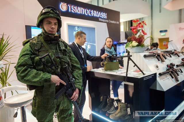 Абу-Даби: IDEX, выставка оружия