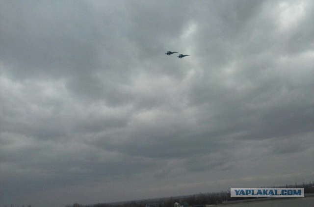 Стальная мощь в воздухе над головой