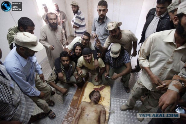 Беженцы плывут