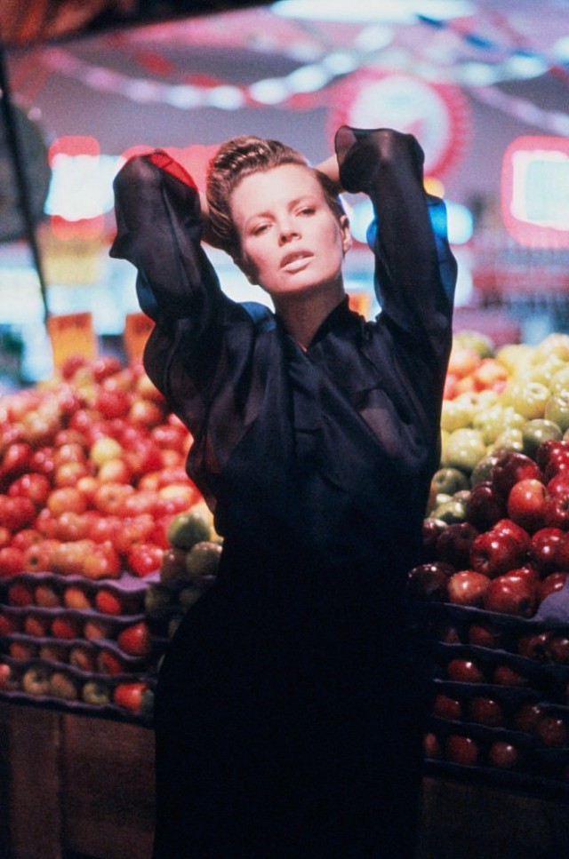 Сексуальная и соблазнительная звезда 90-х — Kim Basinger