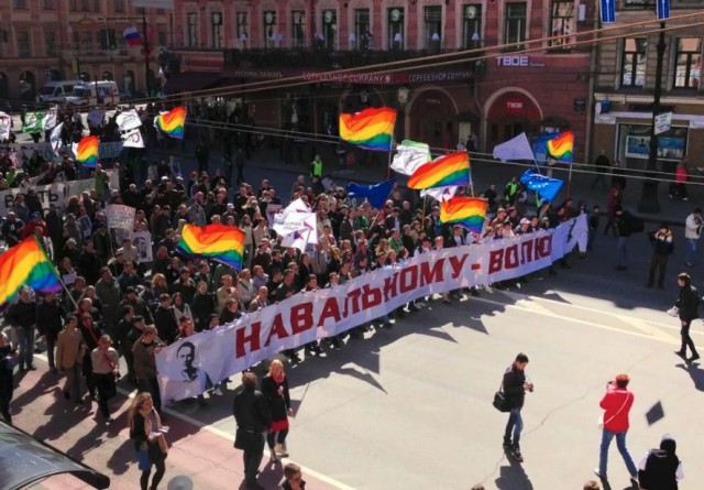 Дорогие борцы с режимом, старайтесь больше времени уделять учебе и работе.