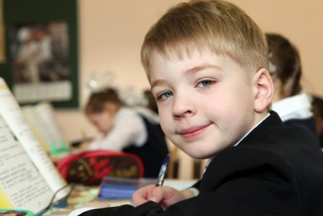 19-летняя омичка подарила школьнику секс. На неё возбудили уголовное дело