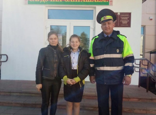 Сотрудник ГАИ спас ребёнка от удушья.