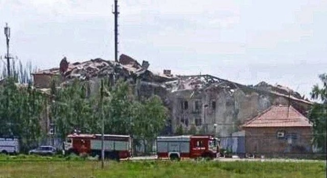 Пункт временного размещения с эвакуированными жителями обстреляли в Белгородской области.
