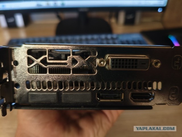 Продам RX580 8GB