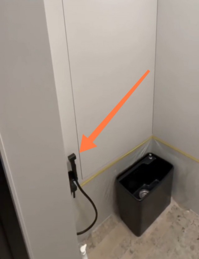 Сантехнический шкафчик в квартире