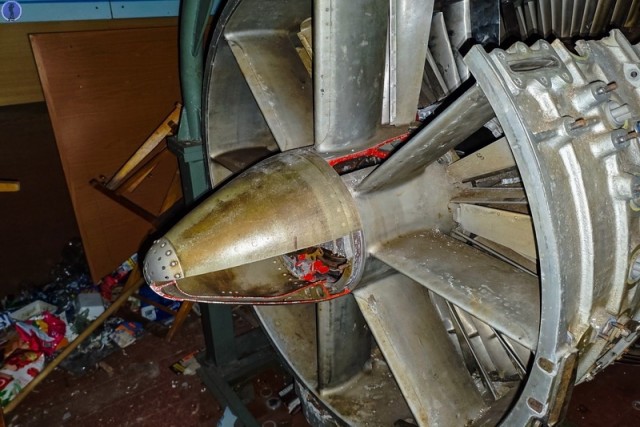 Заброшенный гарнизон военного аэродрома Сиверский