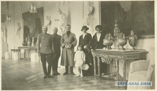 Архив фотографий Великого князя из тайника в арбатской квартире