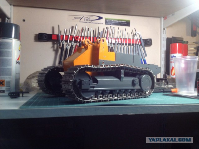 Очумелые руки - модель экскаватора