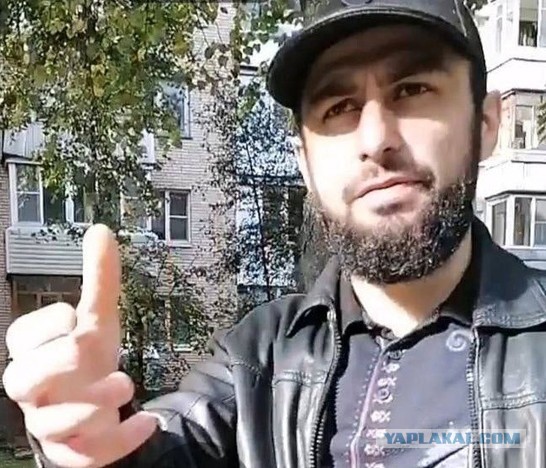 Гасан, Рамазан, Гисдар и старушка