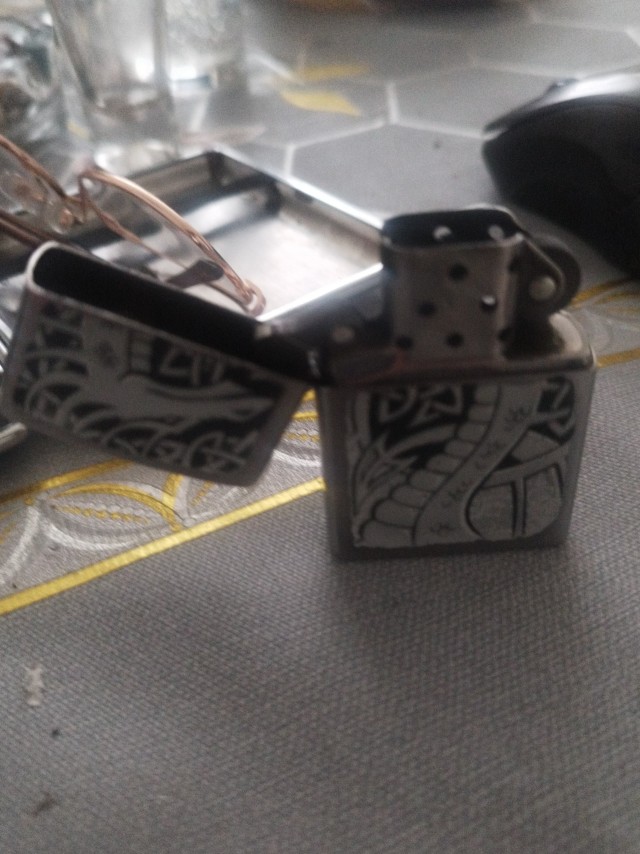 Зрелость и молодость (про zippo)