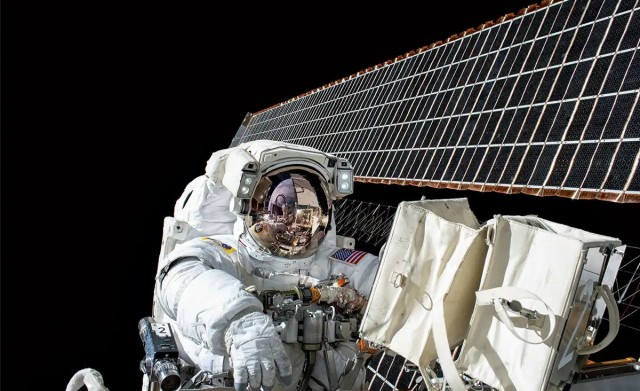 В НАСА рассматривают вопрос сокращения численности экипажа МКС