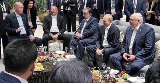 Чем был так занят Алиев 9 мая, что не смог прилететь на Парад Победы?