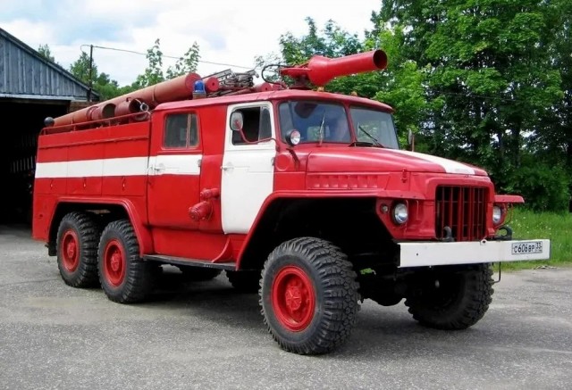 Урал 375