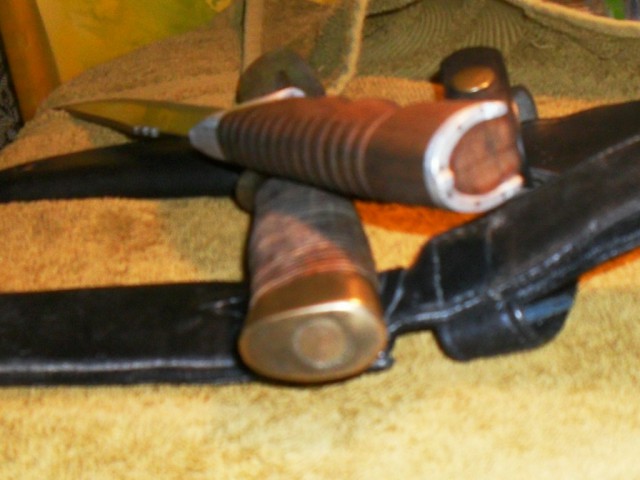 На острие ножа