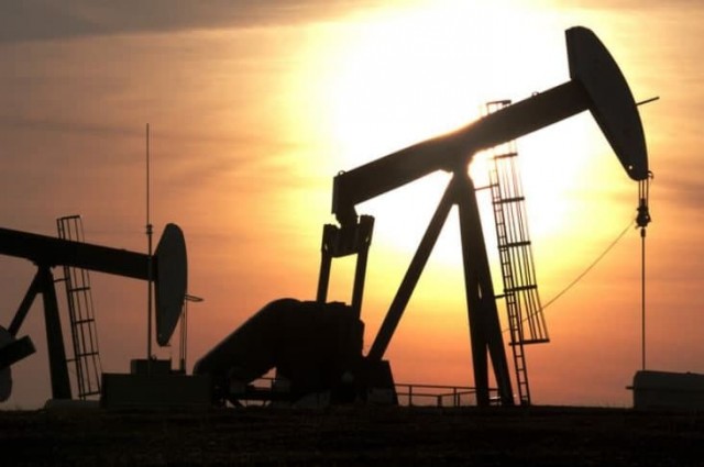В Вашингтоне ввели санкции против нефтяного сектора России и Урала в частности