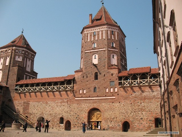 Замки.  Быт рыцарей