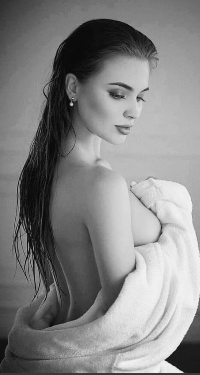 Ода женской груди в фотографиях
