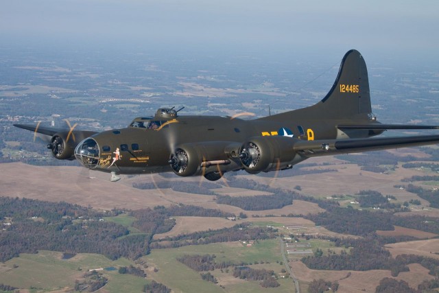 Memphis Belle (1990)/Красотка из Мемфиса (1990). Или работа пропаганды в США.