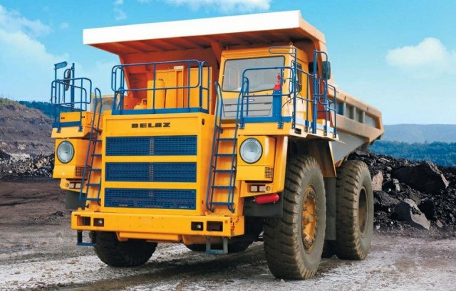 Белорусский 90-тонный карьерный самосвал БелАЗ получил 1200-сильный российский газотурбинный двигатель