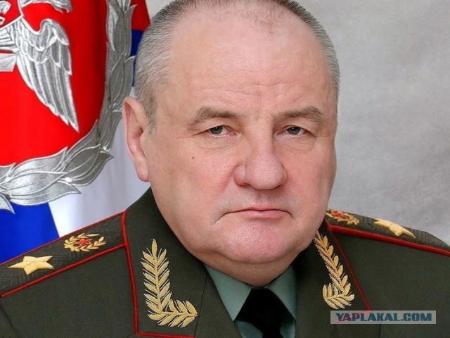 Арестованный генерал Павел Попов не ответил, почему он такой грустный.