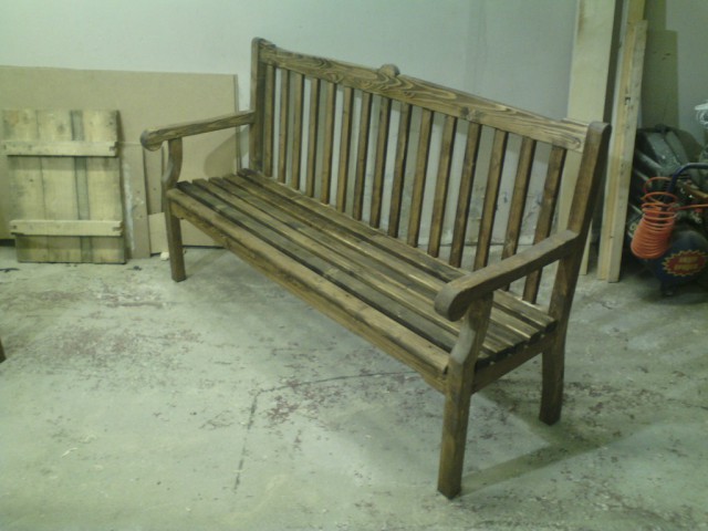 Садовая скамейка. Дебют