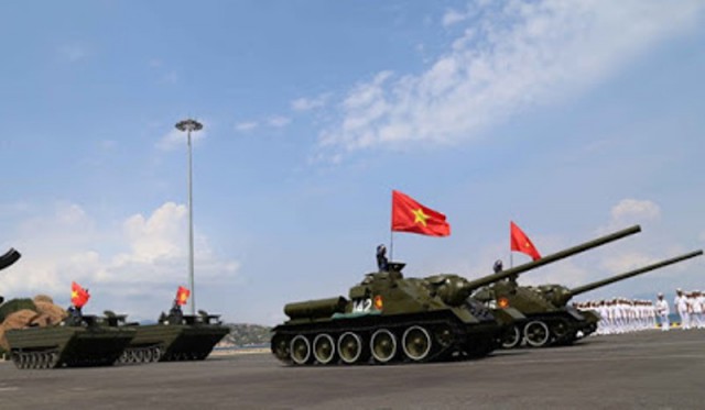 Су-100 остается на вооружении!