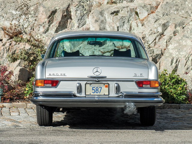 Mercedes-Benz. Картинки с аукциона.