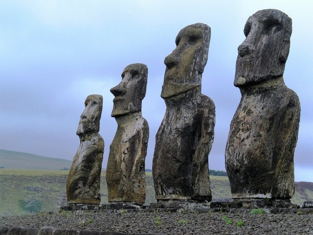 Одной фотки пост. Памятник. Невозможно не узнать...