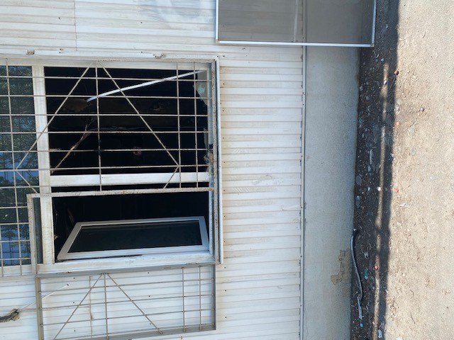 В Волжском Волгоградской области сожжен кабинет приставов-исполнителей.